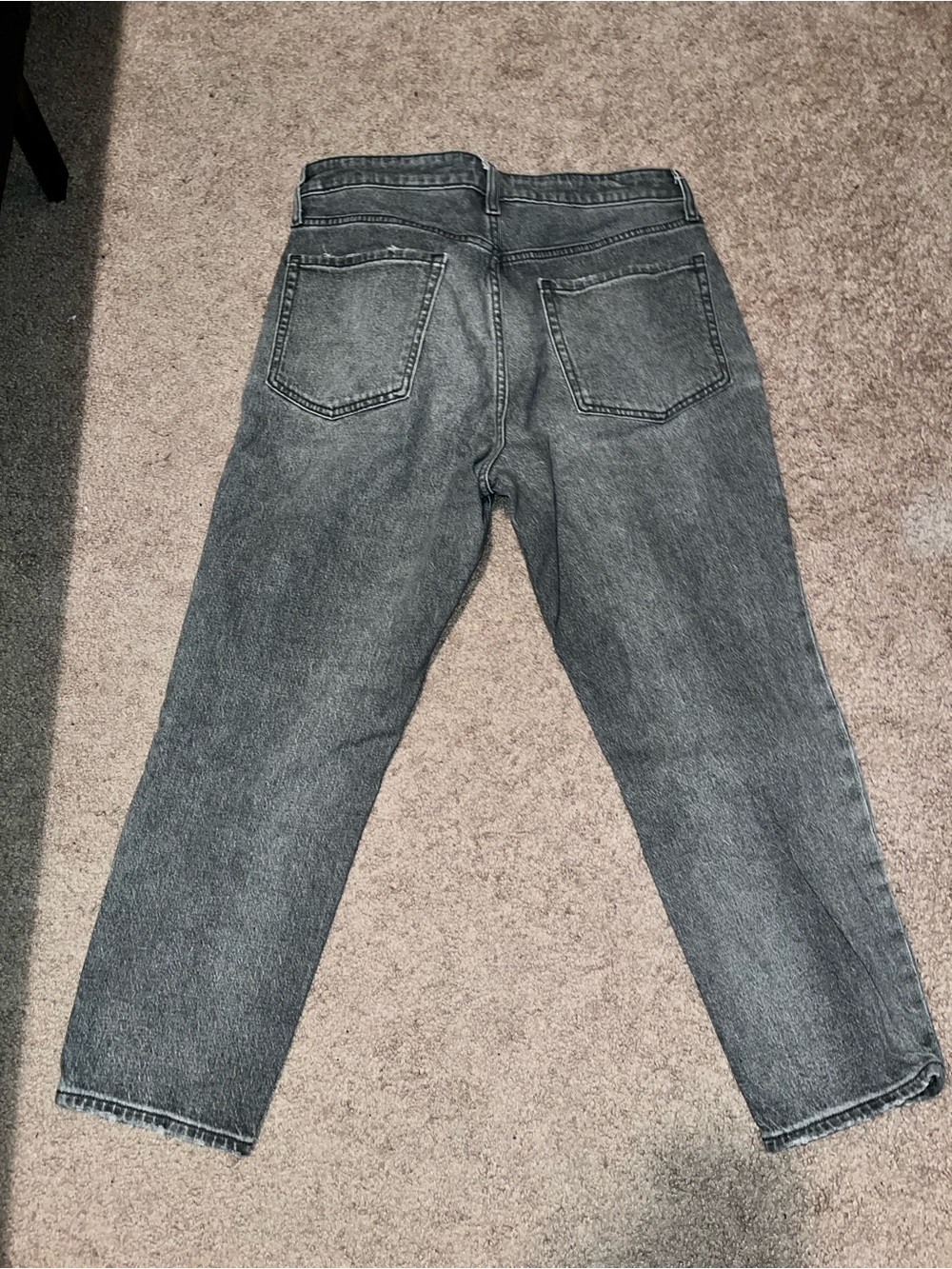 Old Navy Women's Straight Leg Jeans in Washed Black